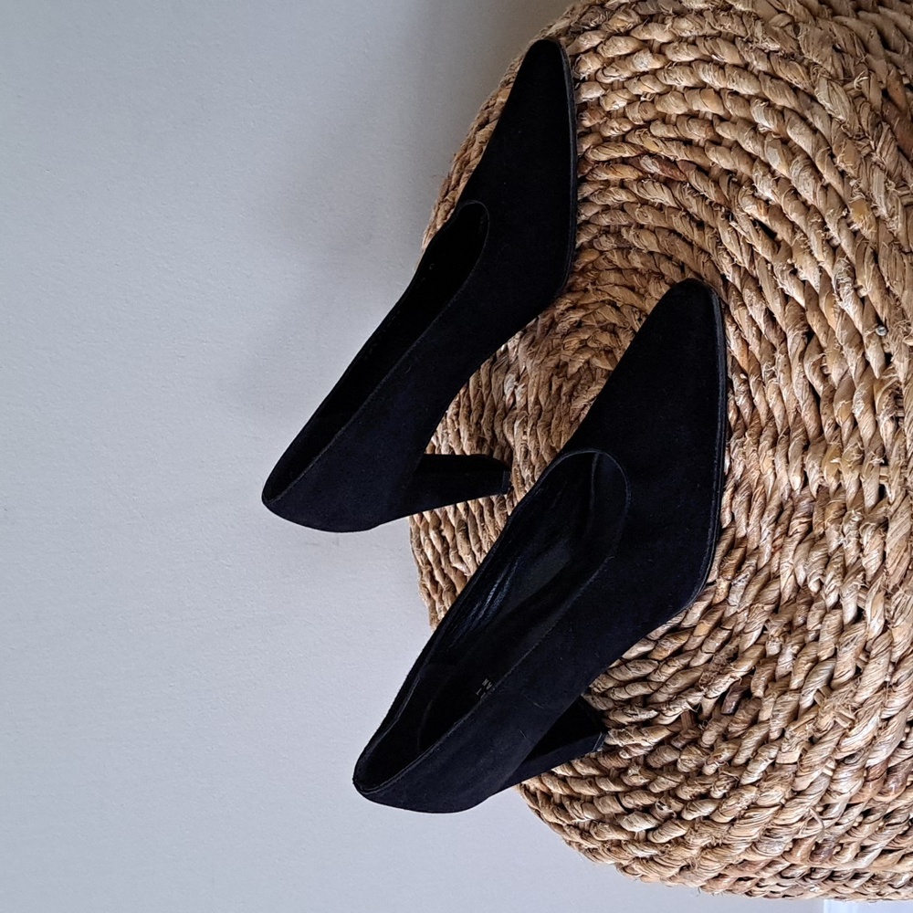 Stuart Weitzman Black Suede Pointed Toe Block Heel Pumps
